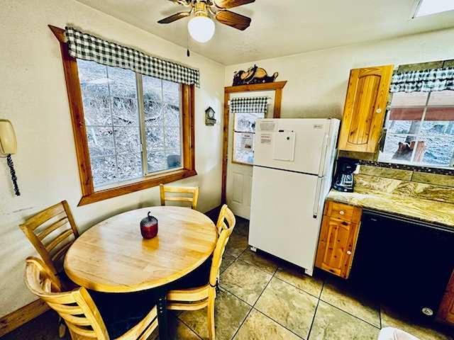 Ferienwohnung Cozy Bear South-Inside Yosemite-Sleeps 5 Yosemite West Exterior foto